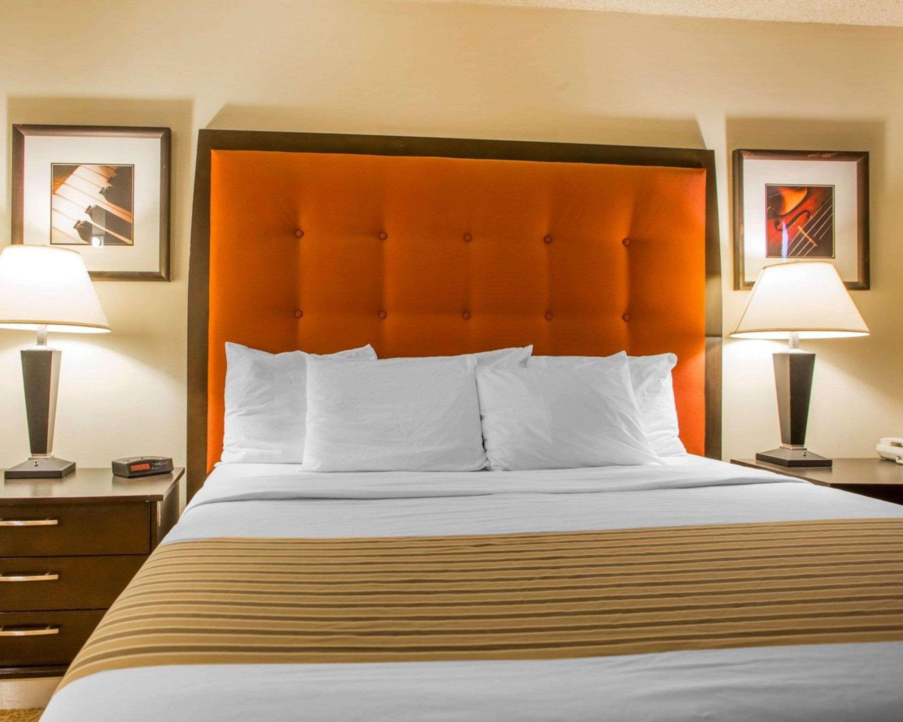 University Inn & Suites Stevens Point Εξωτερικό φωτογραφία